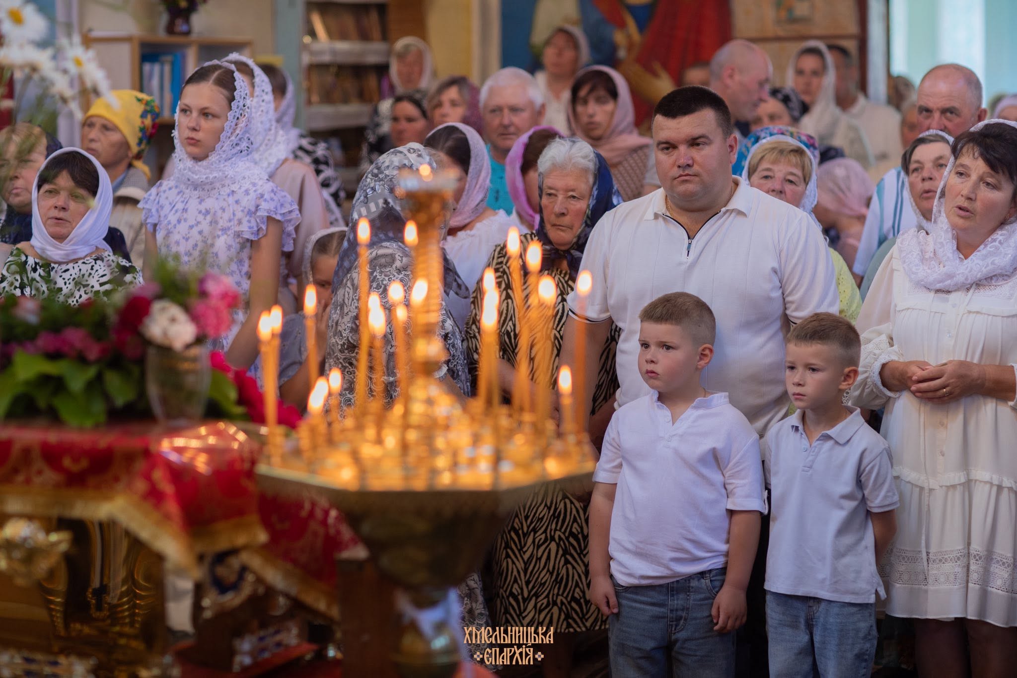 ВІДЕО. СВЯТКОВА БОЖЕСТВЕННА ЛІТУРГІЯ В ХРАМІ СВЯТОЇ ВЕЛИКОМУЧЕНИЦІ ВАРВАРИ В С. ГРУШКІВЦІ НА ЛЕТИЧІВЩИНІ