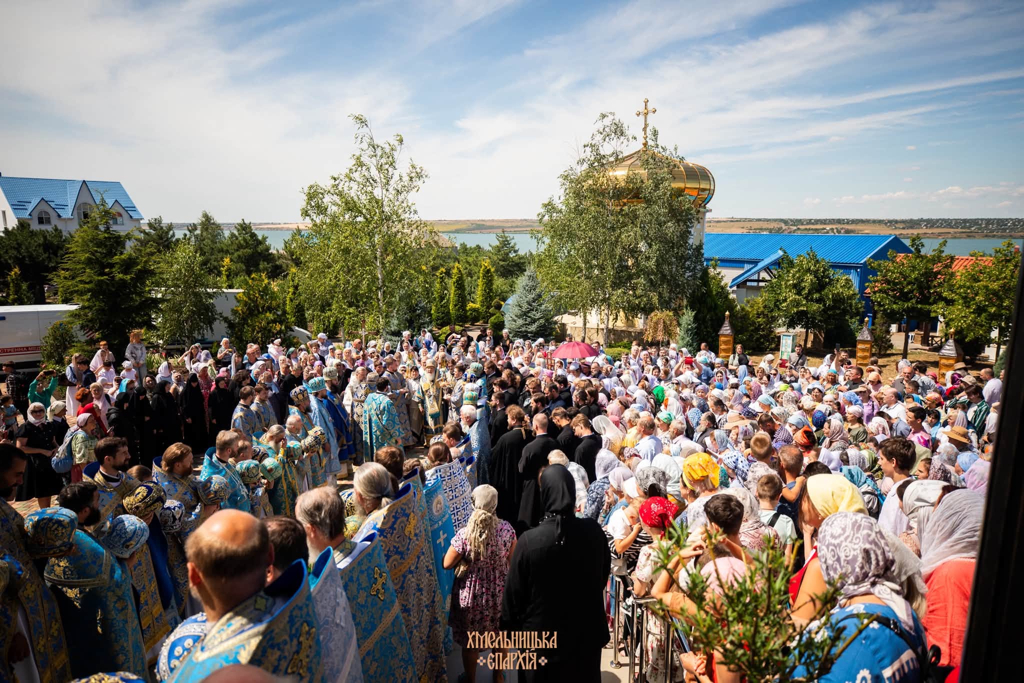 ВІДЕО. СВЯТКОВА БОЖЕСТВЕННА ЛІТУРГІЯ У СВЯТО-ПОКРОВСЬКОМУ ЧОЛОВІЧОМУ МОНАСТИРІ С. МАРИНІВКА