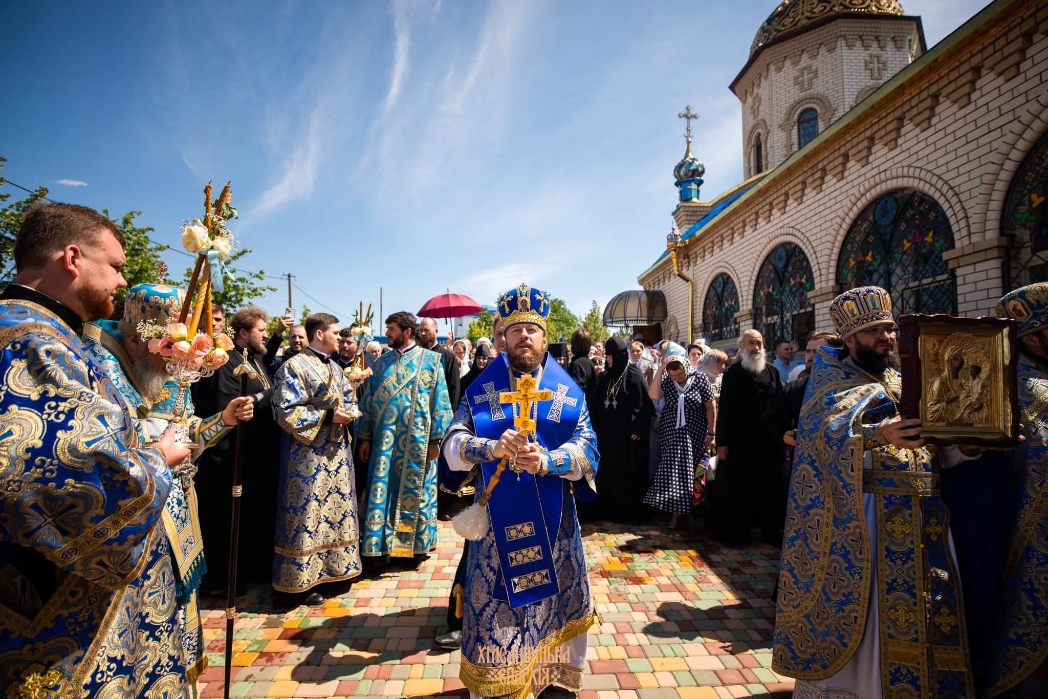МИТРОПОЛИТ ВІКТОР ВЗЯВ УЧАСТЬ У СВЯТКОВІЙ БОЖЕСТВЕННІЙ ЛІТУРГІЇ У СВЯТО-ПОКРОВСЬКОМУ ЧОЛОВІЧОМУ МОНАСТИРІ С. МАРИНІВКА