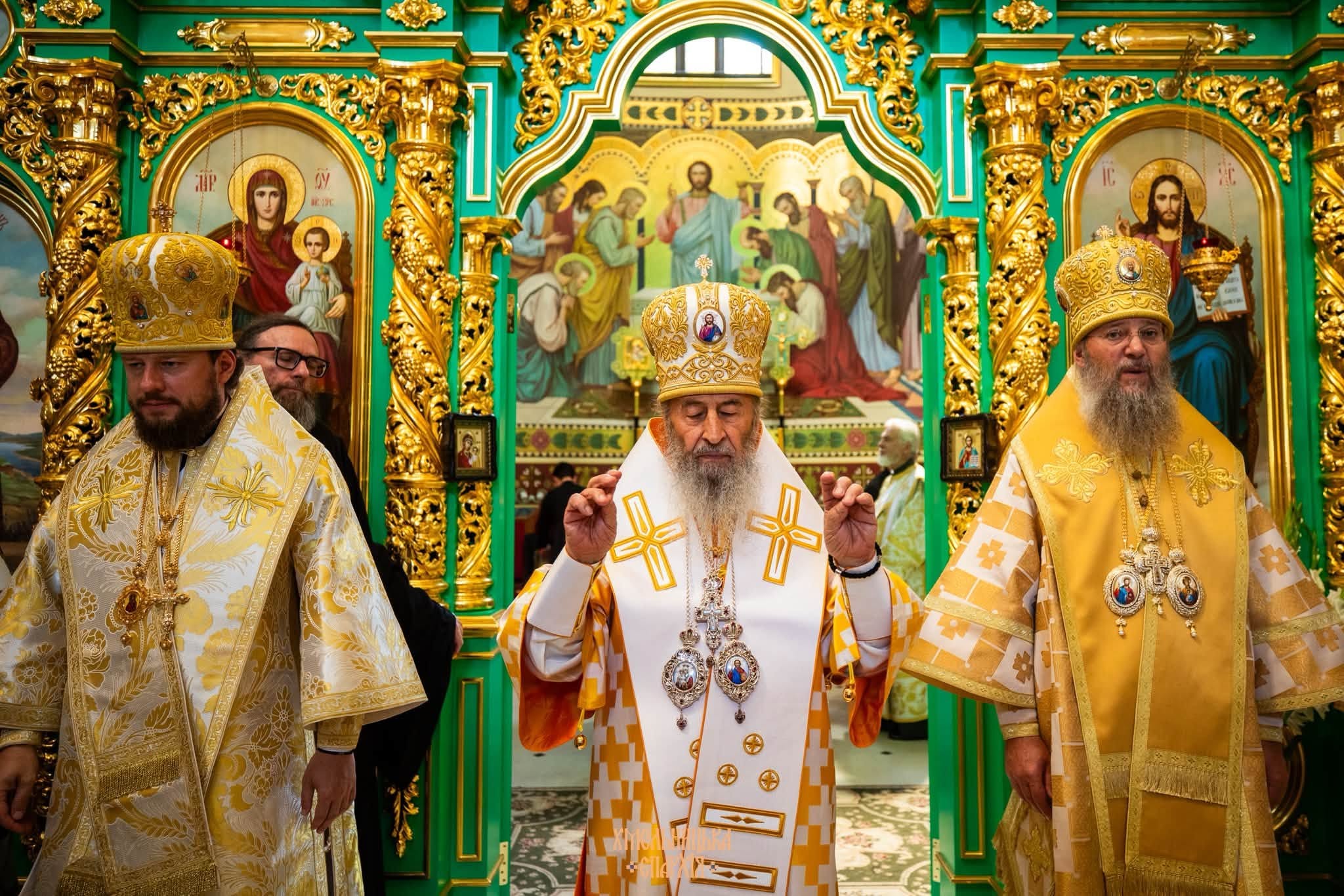 КЕРУЮЧИЙ ЄПАРХІЄЮ СПІВСЛУЖИВ БЛАЖЕННІШОМУ МИТРОПОЛИТУ ОНУФРІЮ У СВЯТО-УСПЕНСЬКІЙ КИЄВО-ПЕЧЕРСЬКІЙ ЛАВРІ