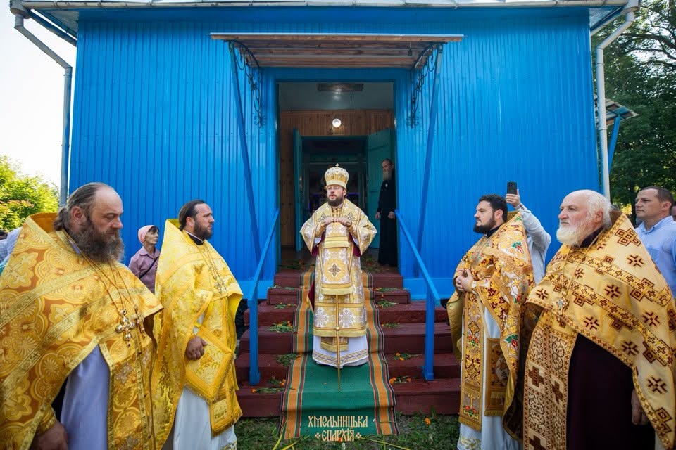 ВІДЕО. БОЖЕСТВЕННА ЛІТУРГІЯ З НАГОДИ 140-РІЧЧЯ ОСВЯЧЕННЯ СВЯТО-ПОКРОВСЬКОГО ХРАМУ В С. РЕДВИНЦІ