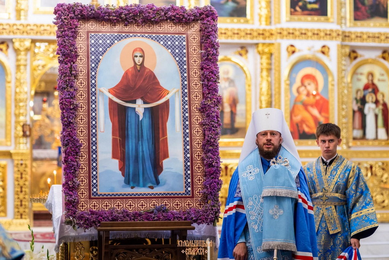 МИТРОПОЛИТ ВІКТОР ЗВЕРШИВ СОБОРНЕ ЧИТАННЯ АКАФІСТА ПОКРОВУ ПРЕСВЯТОЇ БОГОРОДИЦІ
