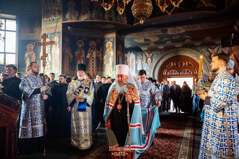 МИТРОПОЛИТ ВІКТОР СПІВСЛУЖИВ ПРЕДСТОЯТЕЛЮ УПЦ В КИЇВСЬКІЙ ДУХОВНІЙ АКАДЕМІЇ