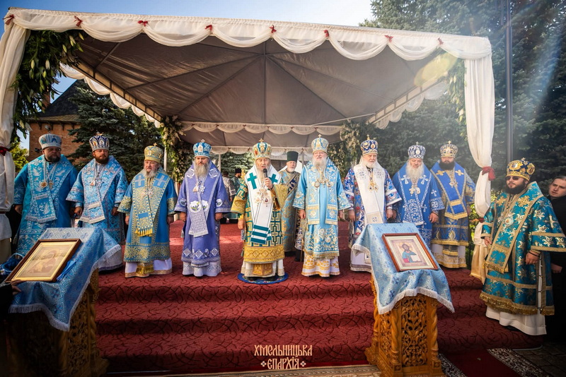 МИТРОПОЛИТ ВІКТОР ВЗЯВ УЧАСТЬ У СВЯТКУВАННІ 1025-РІЧЧЯ ЗИМНЕНСЬКОГО ЖІНОЧОГО СТАВРОПІГІЙНОГО МОНАСТИРЯ