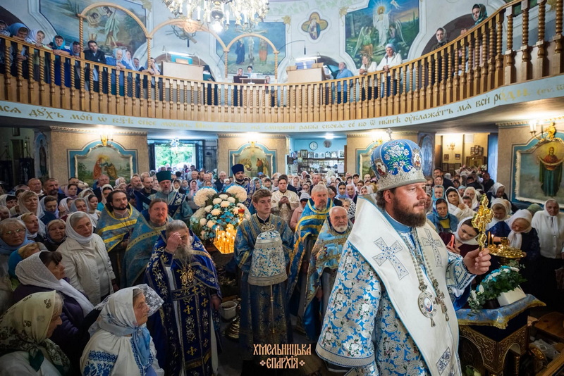 ВІДЕО. ПРЕСТОЛЬНЕ СВЯТО У ХРАМІ РІЗДВА ПРЕСВЯТОЇ БОГОРОДИЦІ МІСТА ХМЕЛЬНИЦЬКОГО
